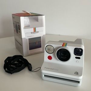 Polaroid now instant camera